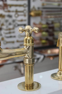 Unlacquered solid brass kitchen faucet , kitchen sink , sink faucet , brass sink faucet , brass kitchen faucet