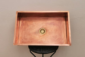 Farmhouse Smooth Living Copper 30-inch Undermount Kitchen Sink - 9 inches high x 18.5 inches wide x 30 inches long