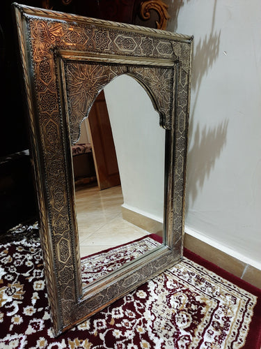 Moroccan Mirror, 59cm/40cm, 100% Handmade, Silver Color, Wall Mirror, Engraved Metal